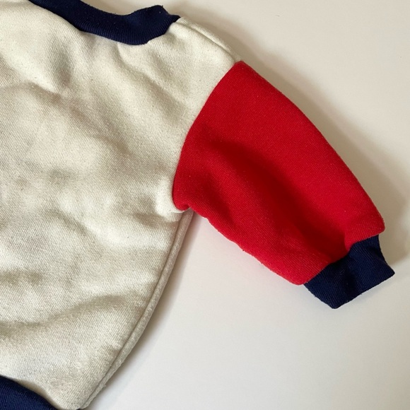 Vintage Winnie the Pooh 3-6 month “Pedaling Pooh” Baby Sweatshirt White Blue Red - Picture 4 of 6